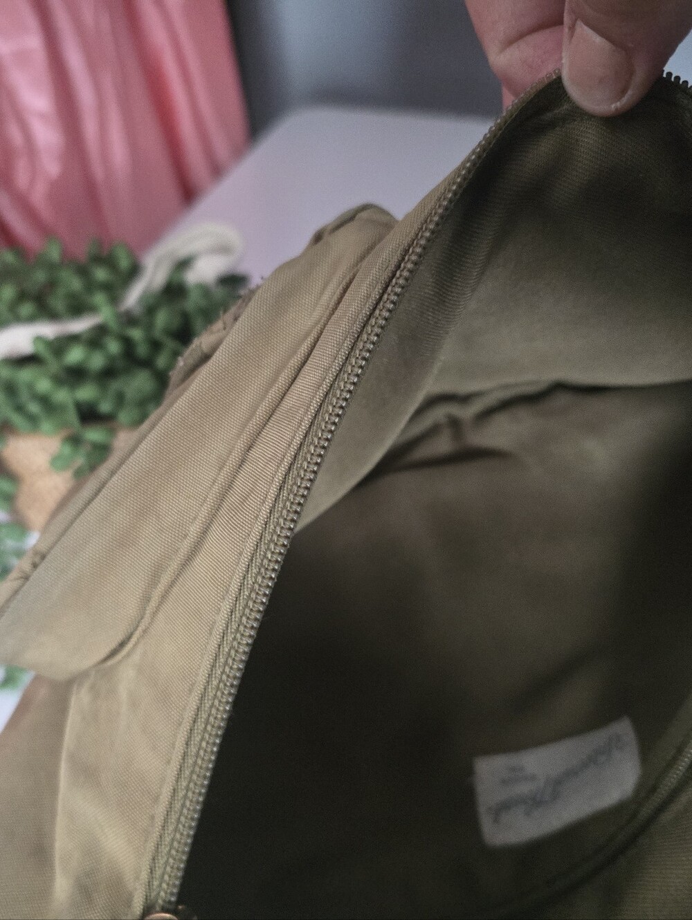 Universal Thread Army Green Fanny Pack